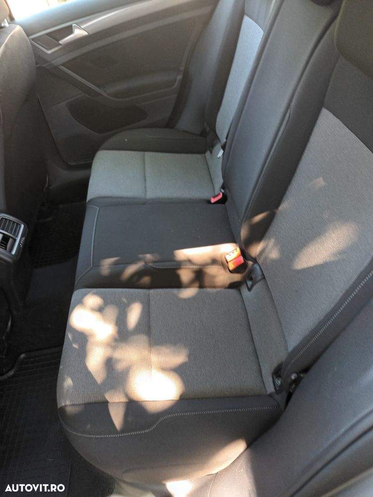 Volkswagen Golf 1.6 TDI BMT Comfortline - 9