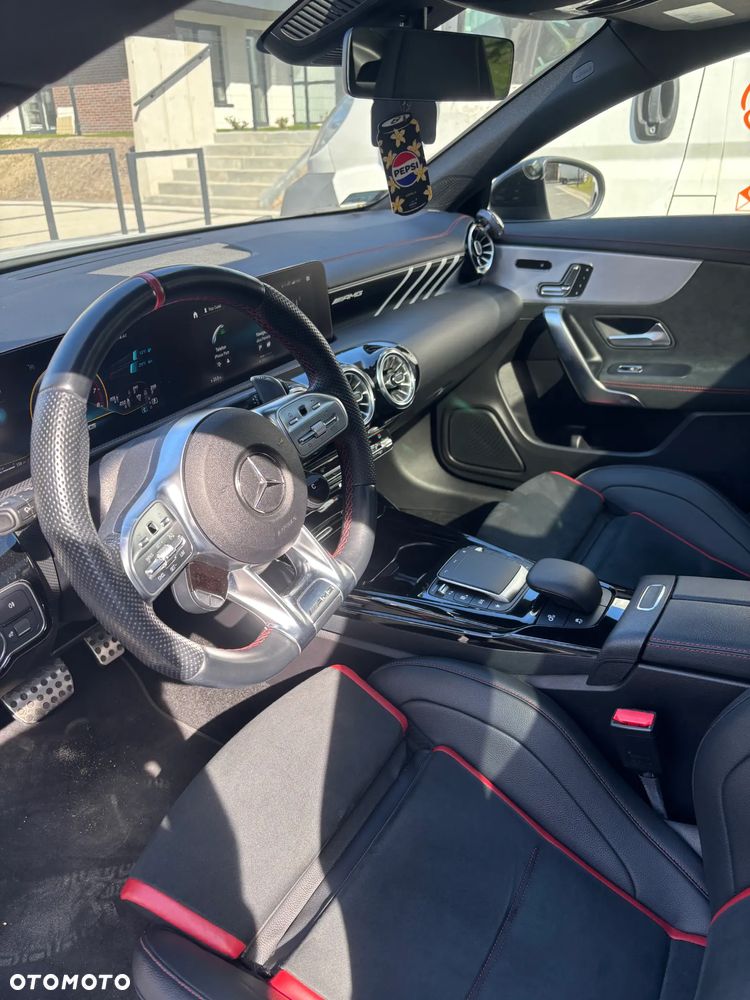 Mercedes-Benz CLA - 22