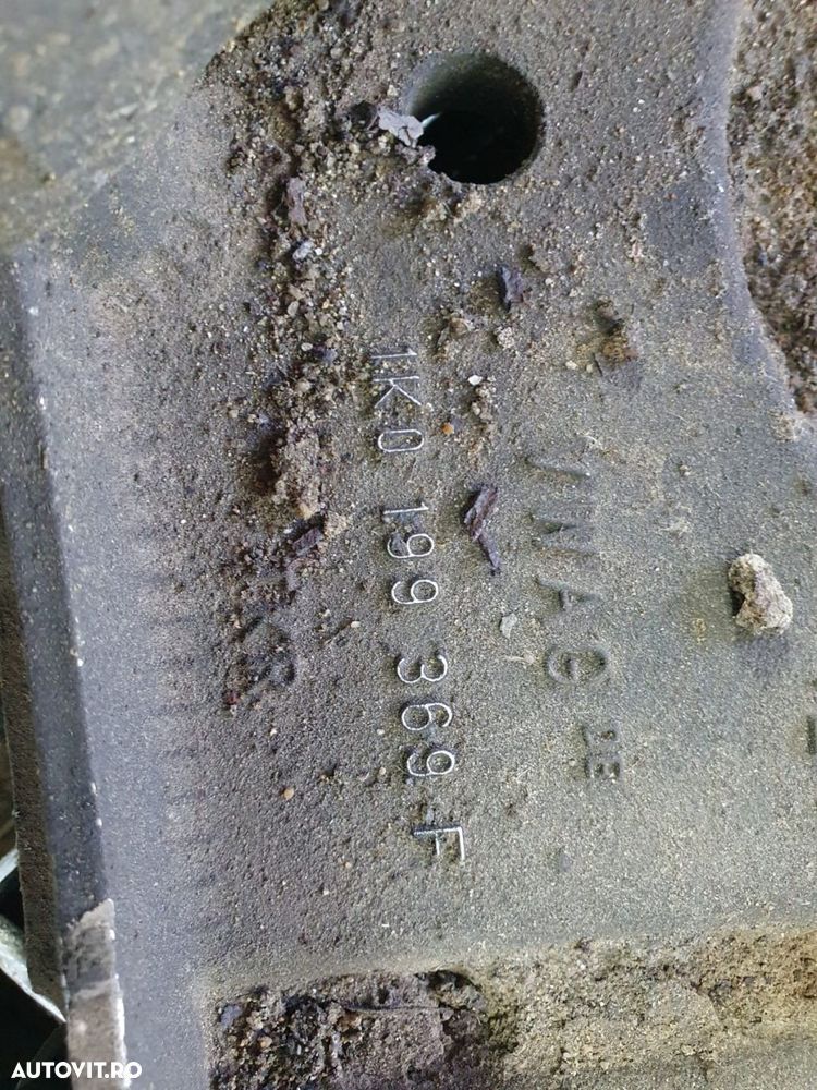 Jug cadru motor 1k0199369f Volkswagen VW Touran 1 [2003 - 2006] - 2