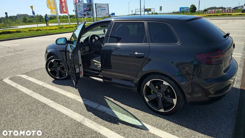 Audi A3 Sportback 1.6 TDI DPF Ambiente - 6