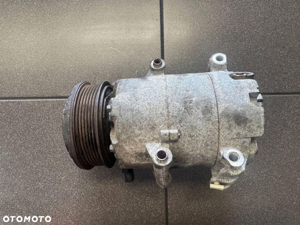 KOMPRESOR KLIMATYZACJI FORD AV1l-19D629-BA - 4