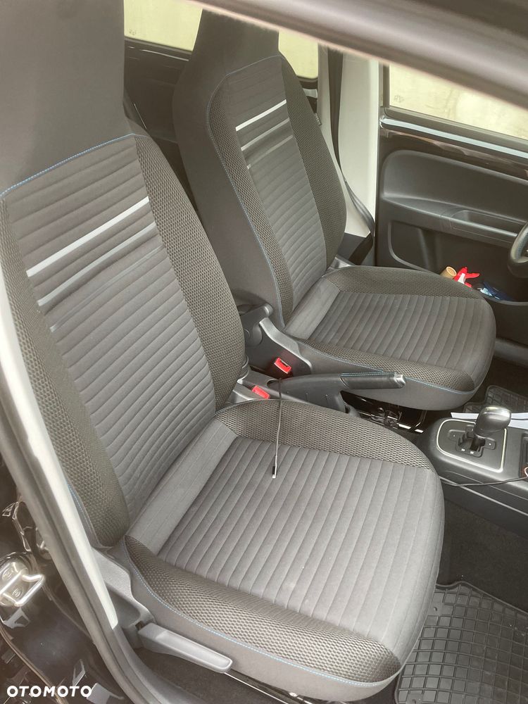 Volkswagen up! - 8