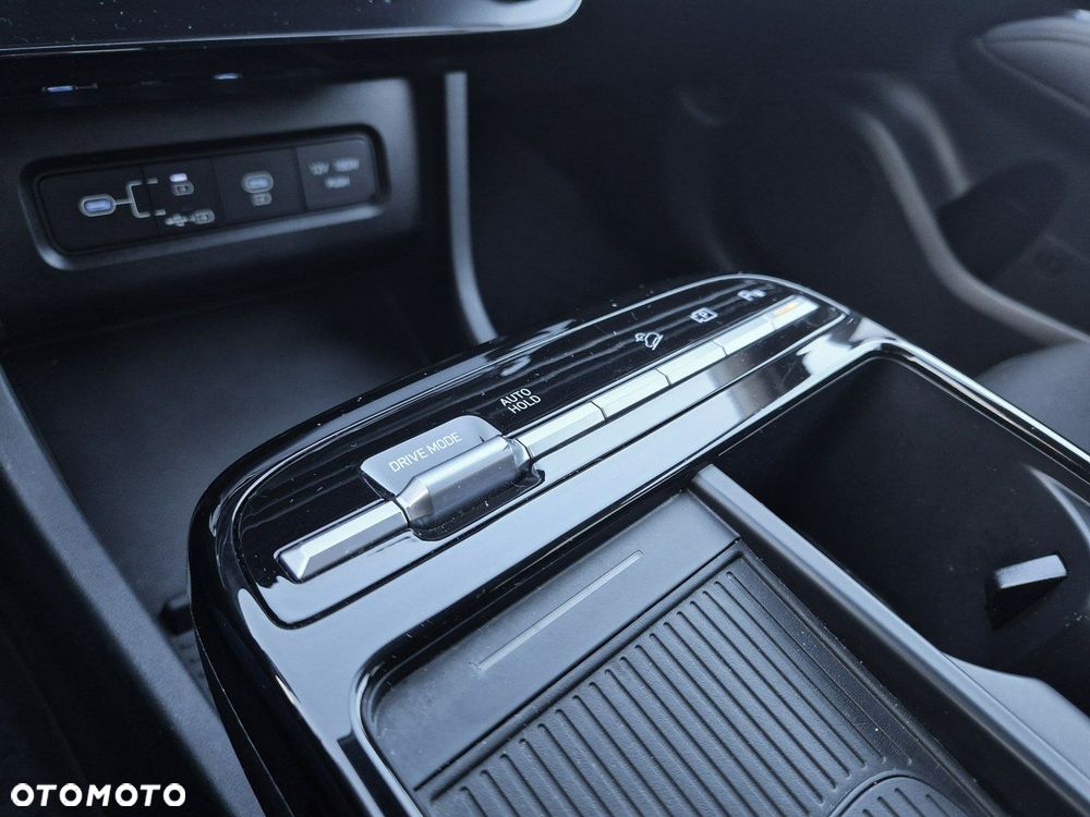 Hyundai Tucson 1.6 T-GDi HEV Smart 2WD - 26