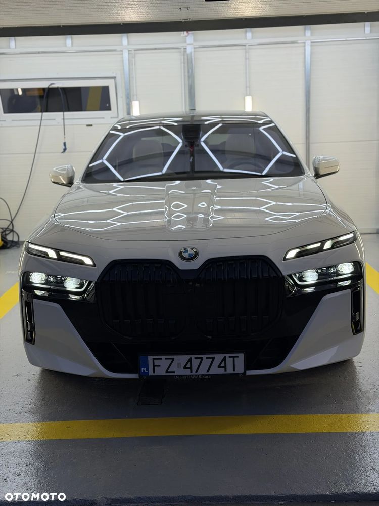 BMW Seria 7 740d xDrive mHEV sport - 3