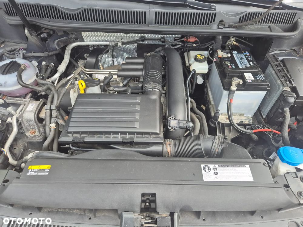 Volkswagen Touran 1.2 TSI (BlueMotion Technology) Comfortline - 16
