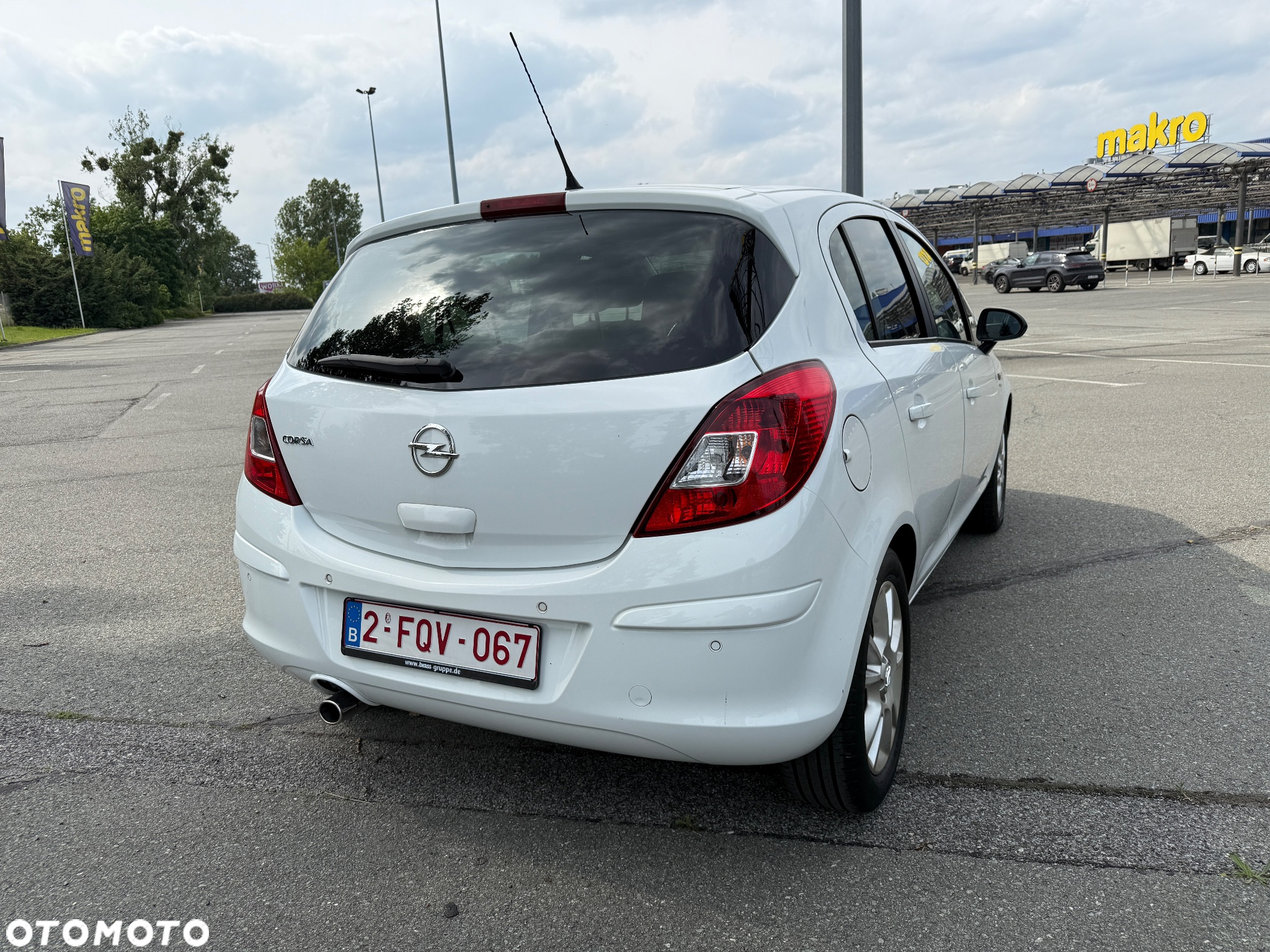 Opel Corsa 1.4 16V Active - 10