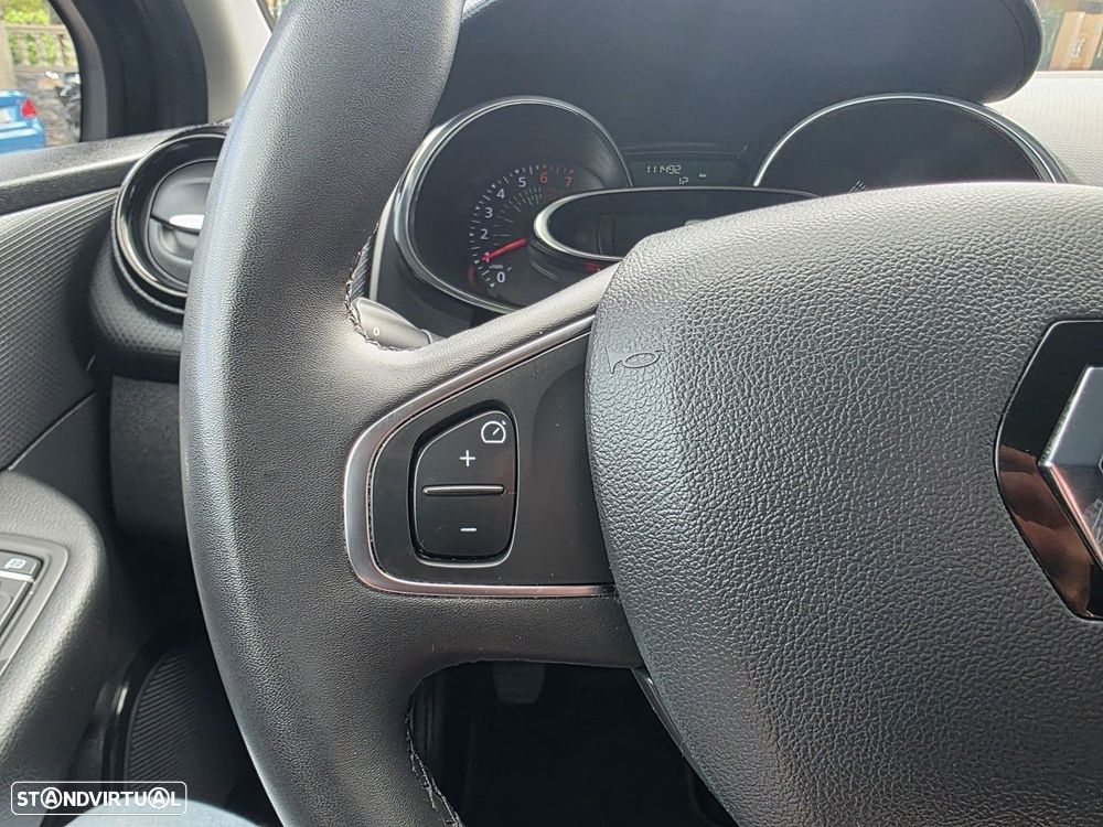 Renault Clio Sport Tourer 0.9 TCe Limited - 17