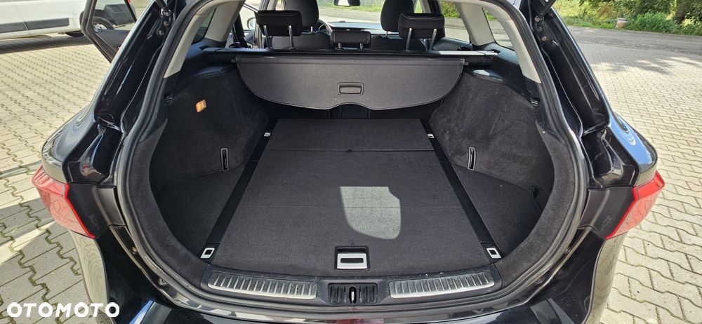 Toyota Avensis 2.0 D-4D Selection - 18