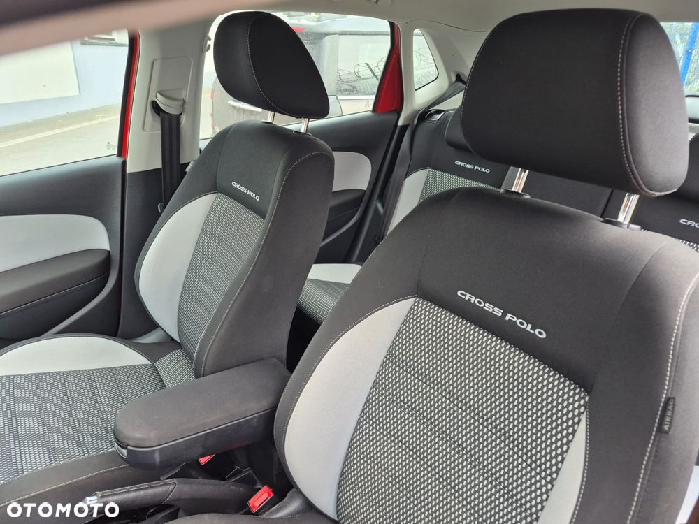 Volkswagen Polo - 13