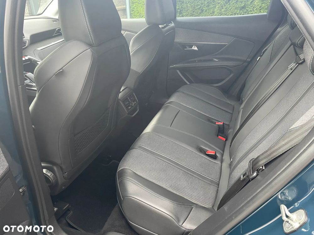 Peugeot 3008 - 11