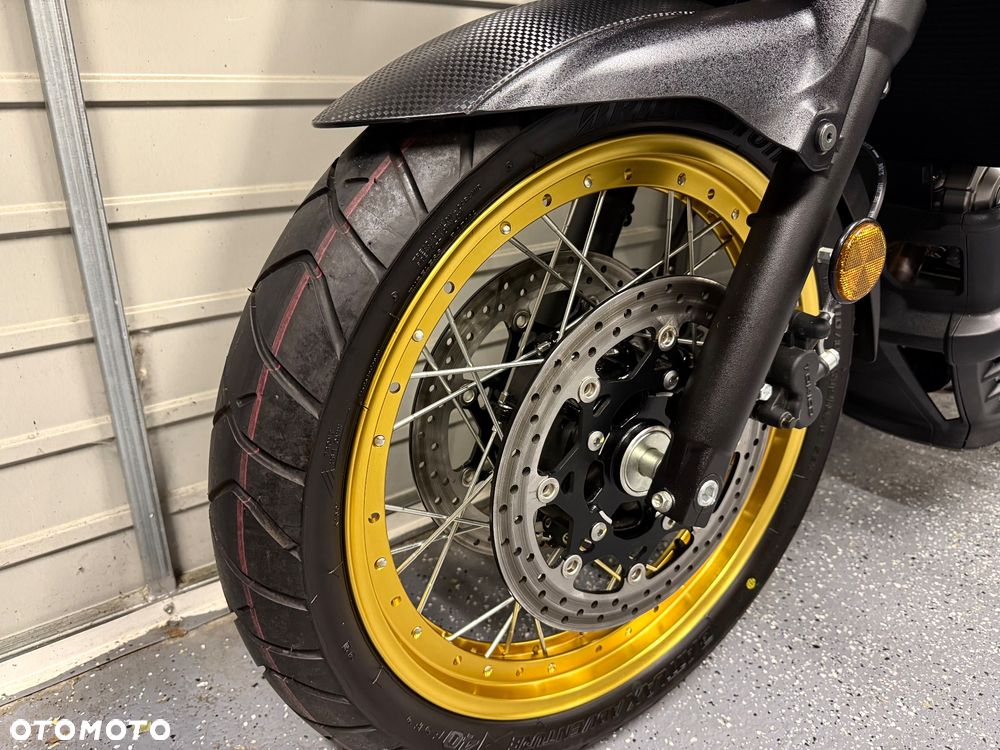 Suzuki V-STROM - 19