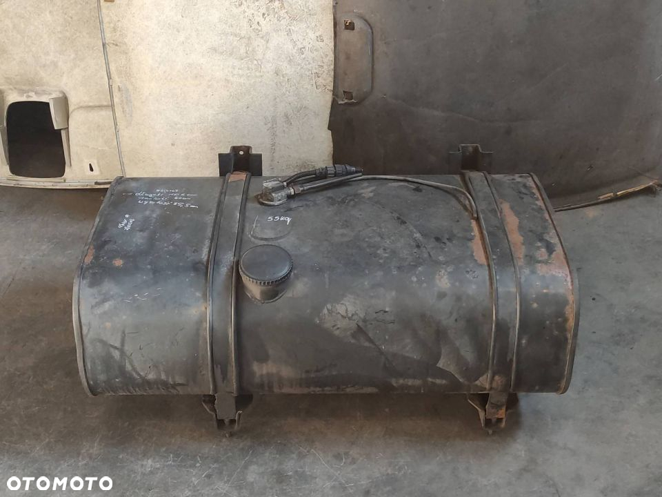 BAK ZBIORNIK PALIWA + POMPKA MAN L2000 106x60x35,5 - 9