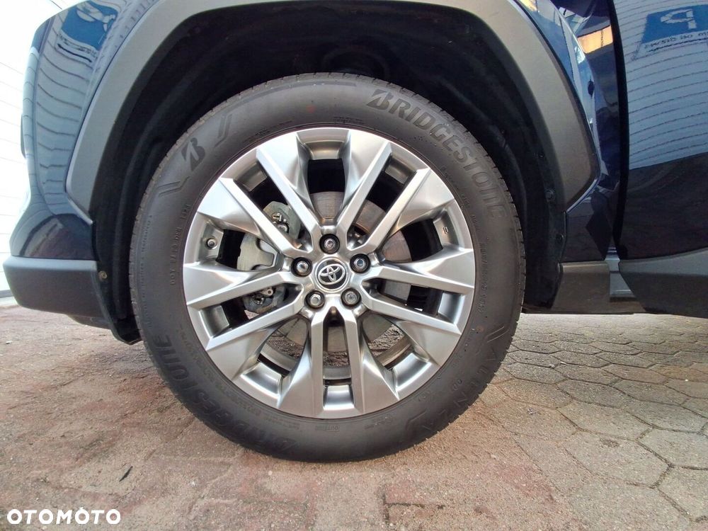 Toyota RAV4 - 26