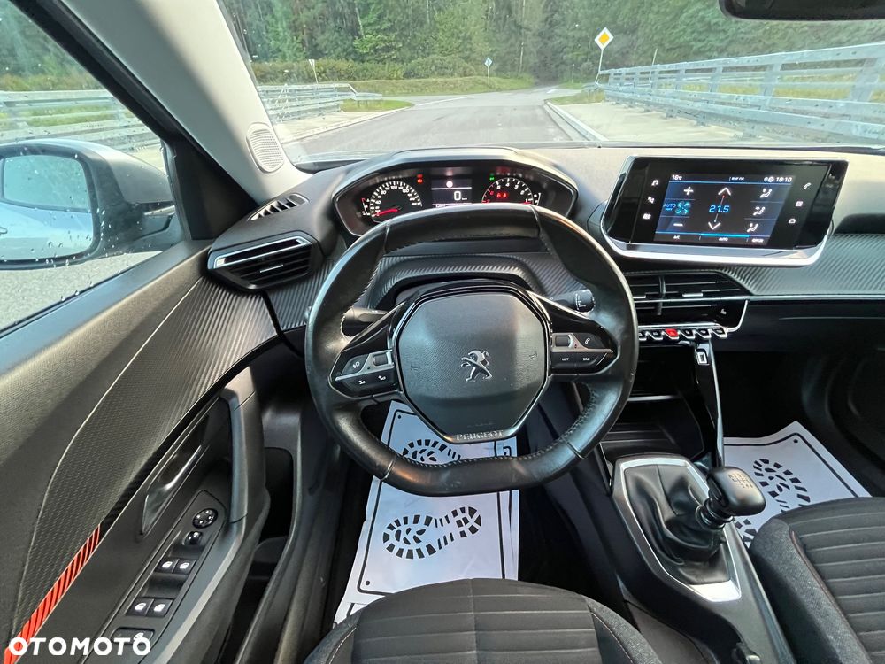 Peugeot 2008 1.2 PureTech Active S&S - 16