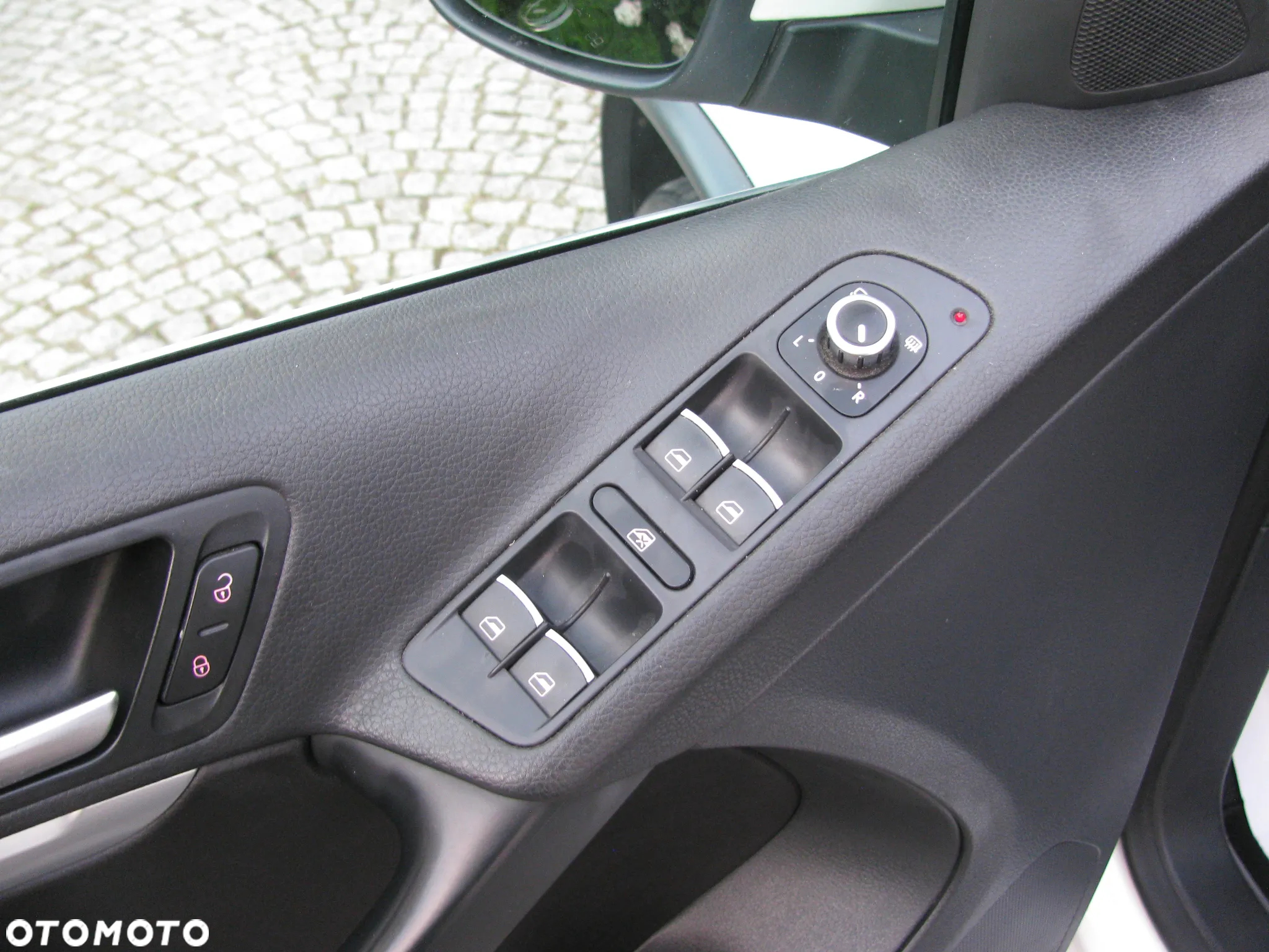 Volkswagen Tiguan 1.4 TSI Perfectline R-Style - 24