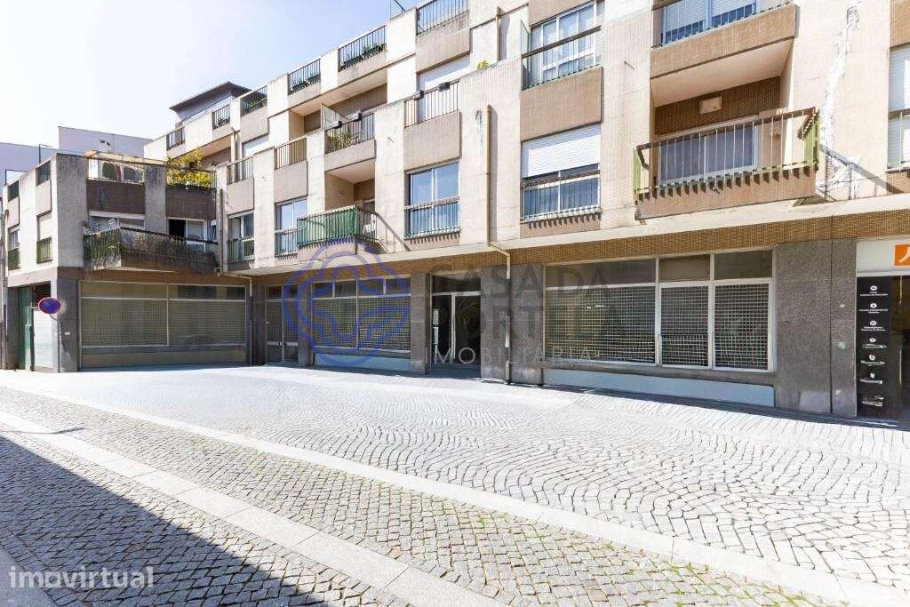 Espaço comercial para arrendar no Marquês - Bonfim - Porto - Grande imagem: 2/24