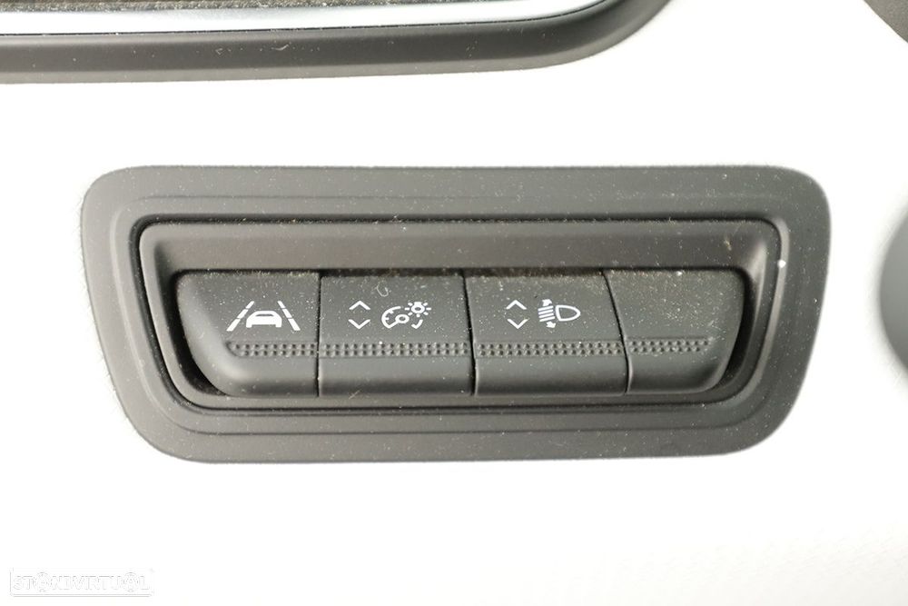 Renault Clio 1.0 TCe Techno - 19