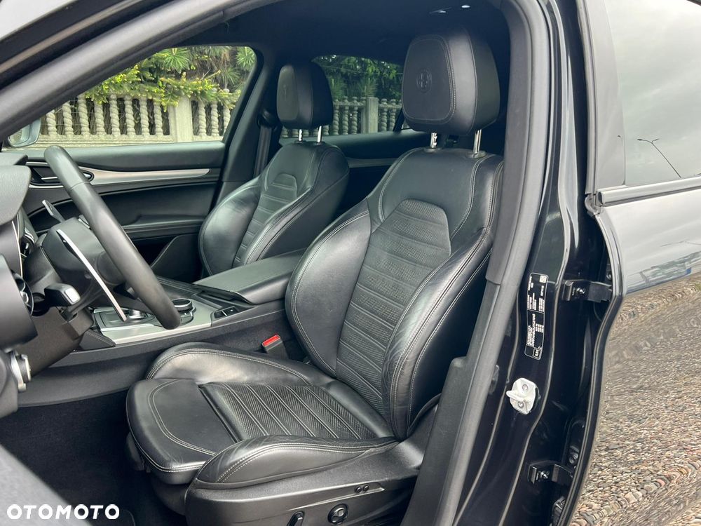Alfa Romeo Stelvio 2.2 JTDM Executive Q4 - 26