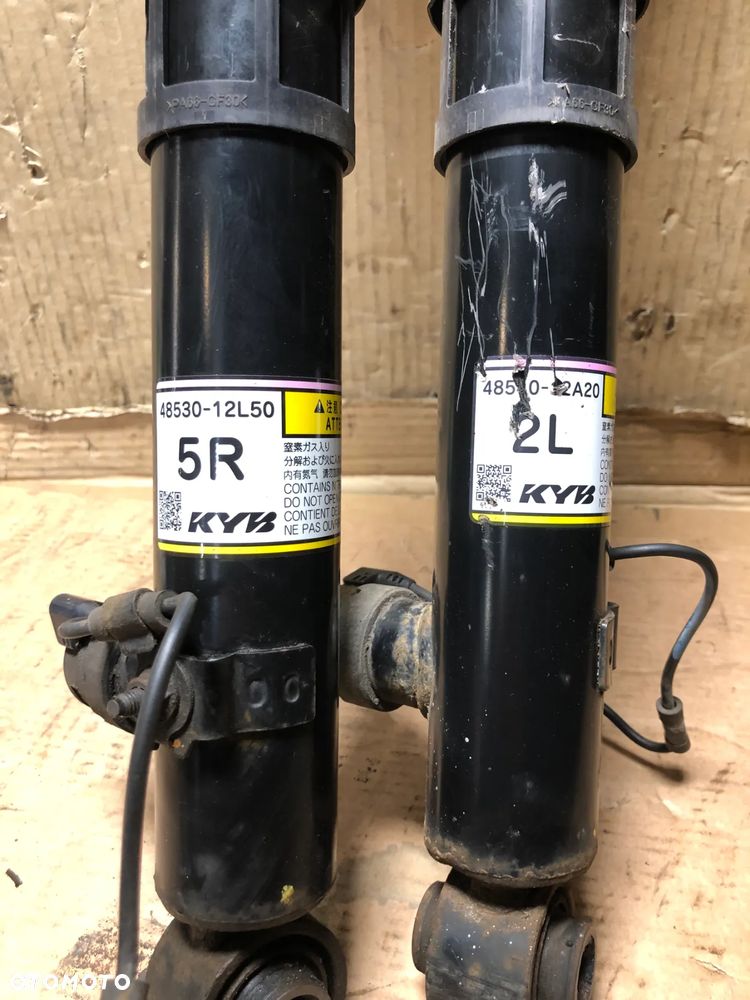 AMORTYZATOR TYŁ TOYOTA COROLLA GR 48540-12A20 48530-12L50 gwa!!! - 2
