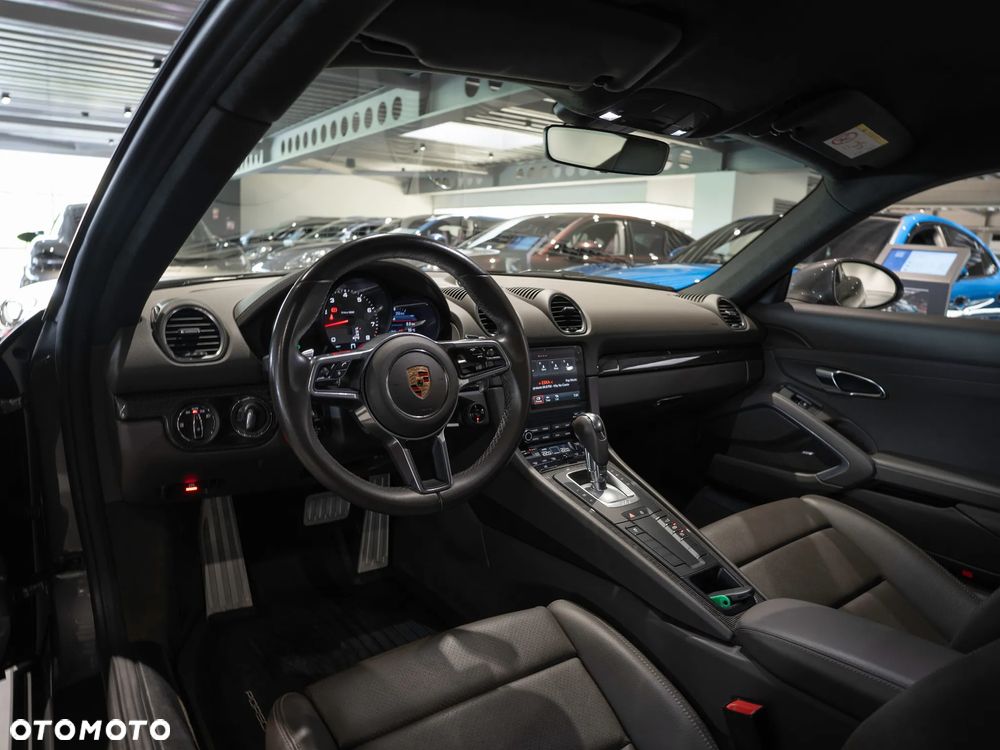 Porsche 718 Cayman GPF S PDK - 22