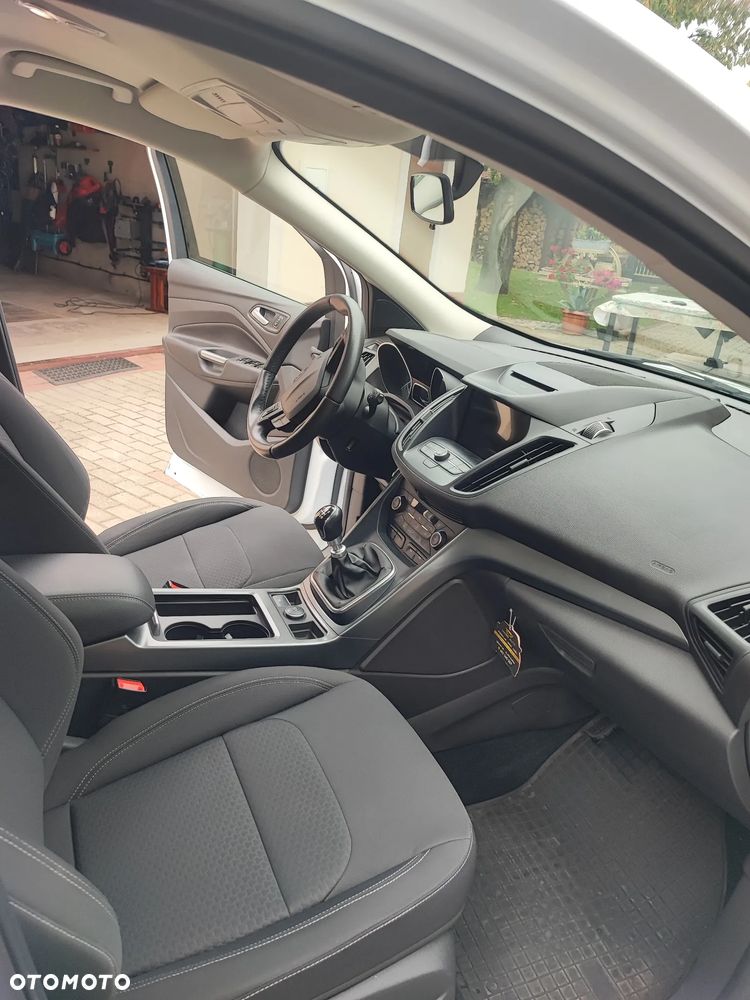 Ford Kuga 2.0 TDCi FWD Edition - 13