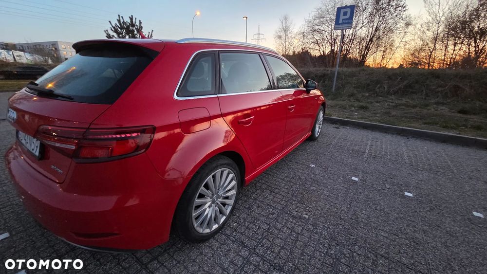 Audi A3 Sportback 1.4 TFSI e-tron Sport S tronic - 19