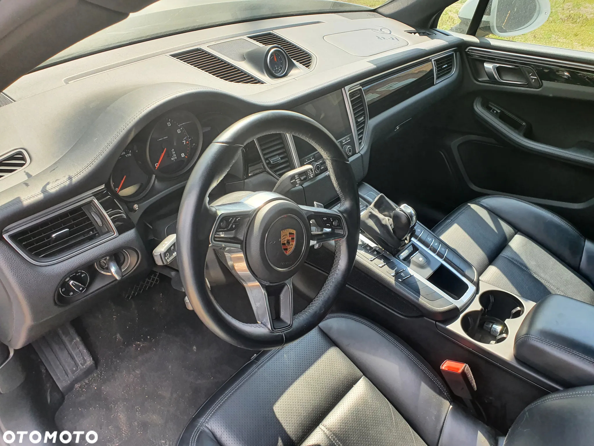 Porsche Macan - 12