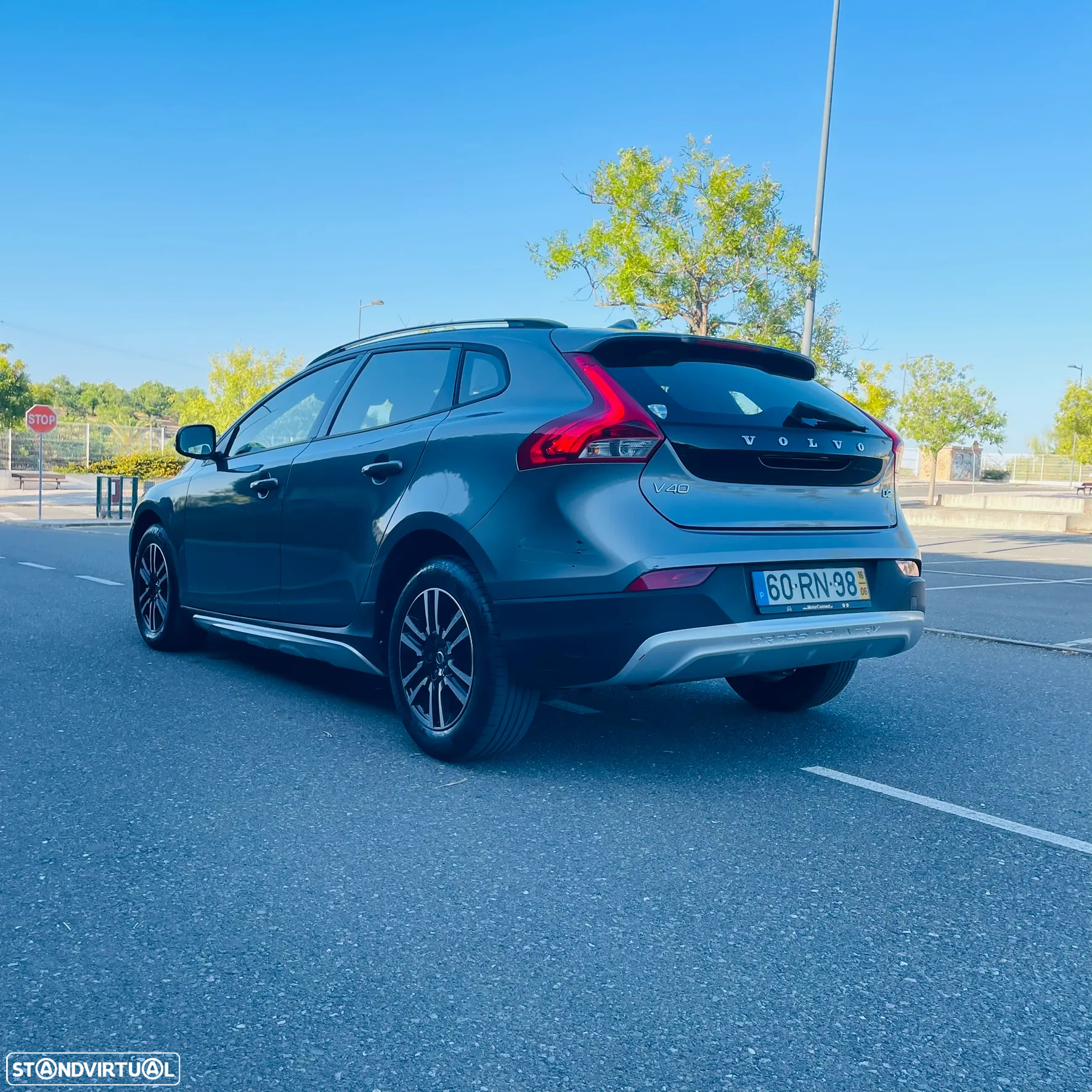 Volvo V40 Cross Country 2.0 D2 Pro - 7