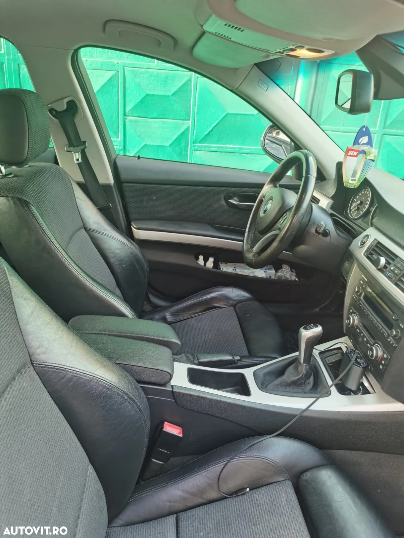 BMW Seria 3 318d - 13