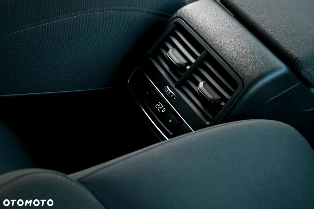Audi A4 Limousine 2.0 TDI S tronic quattro sport - 25
