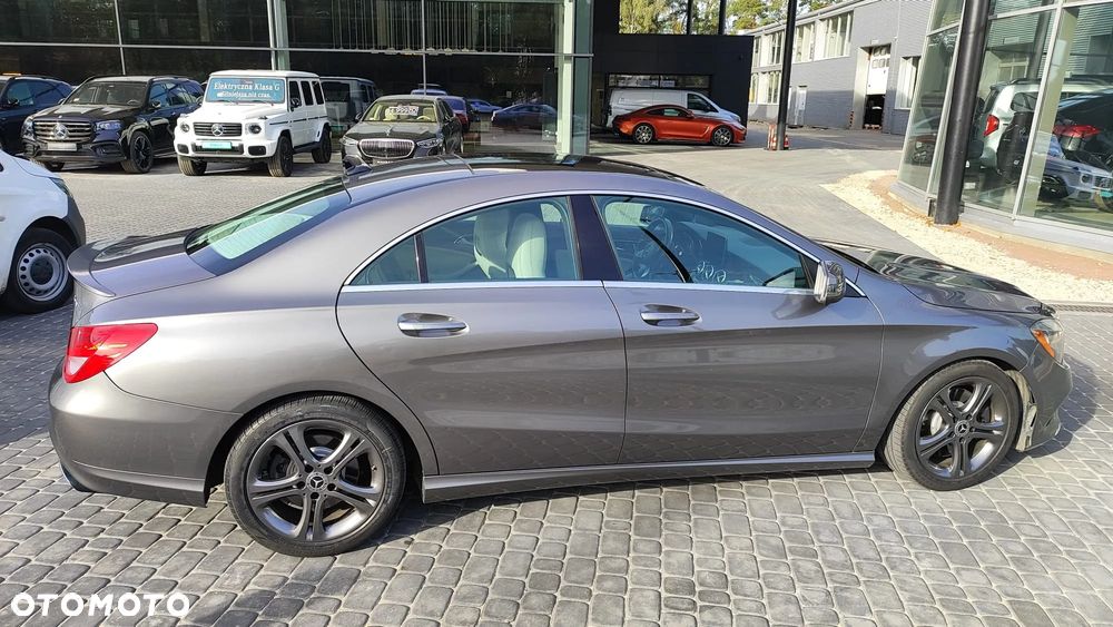 Mercedes-Benz CLA 250 4Matic 7G-DCT Sport - 9
