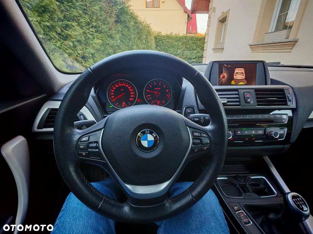 BMW Seria 1 116i - 5