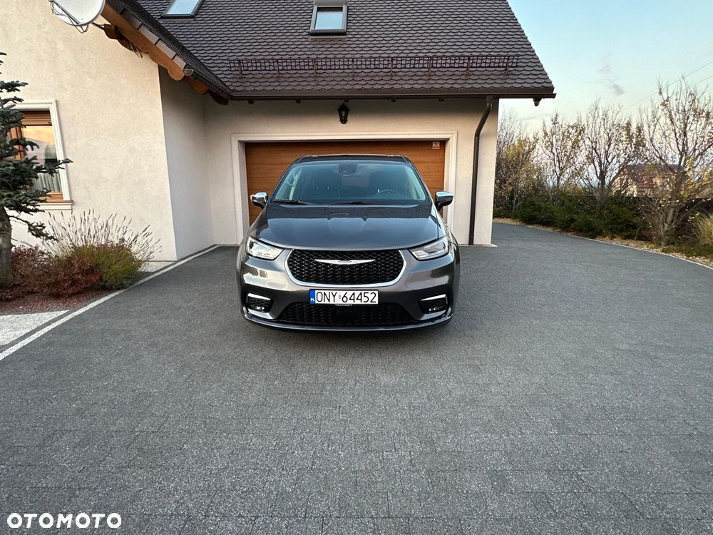 Chrysler Pacifica - 6