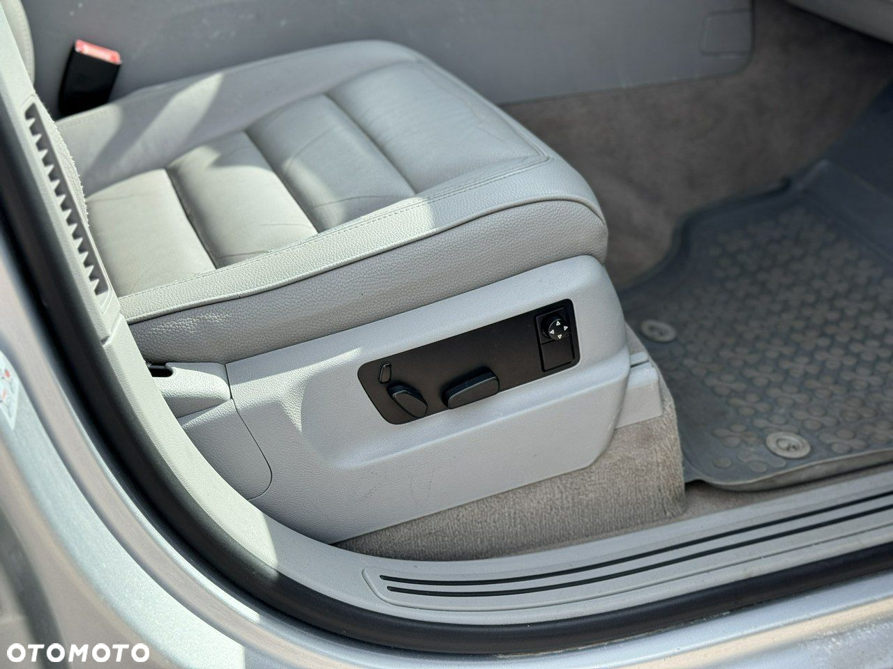 Volkswagen Touareg - 27