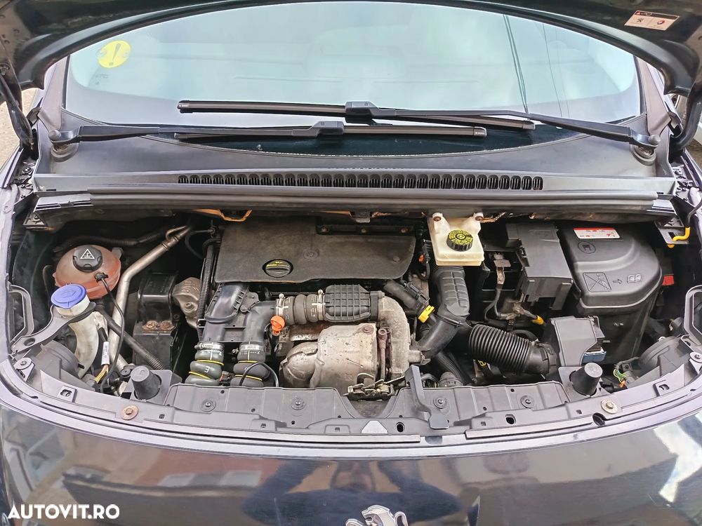 Peugeot 3008 BlueHDi 120 EAT6 Stop & Start Active - 6