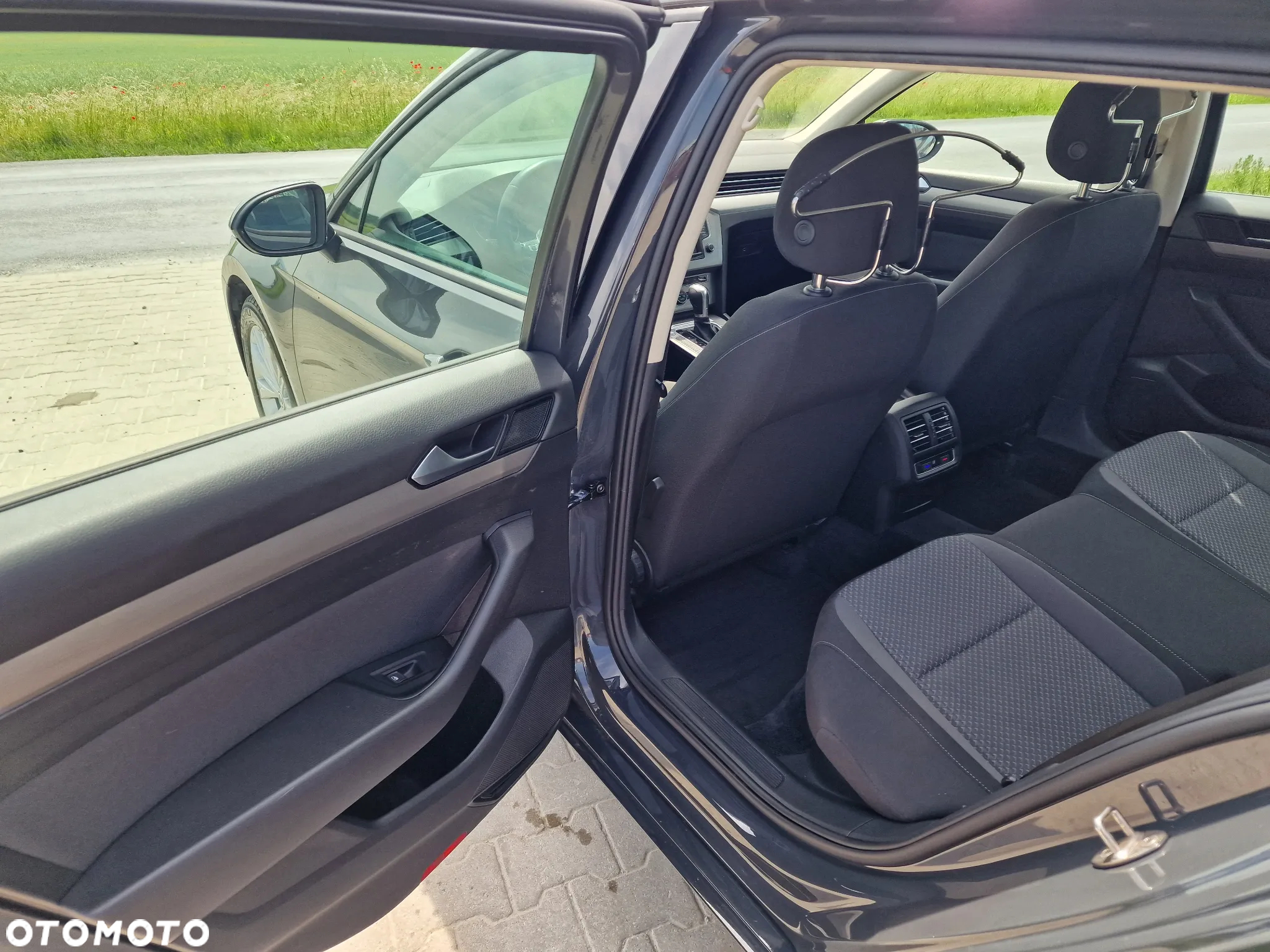 Volkswagen Passat Variant 1.6 TDI (BlueMotion Technology) DSG Comfortline - 20
