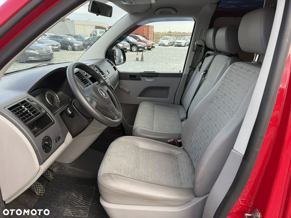 Volkswagen Transporter - 11