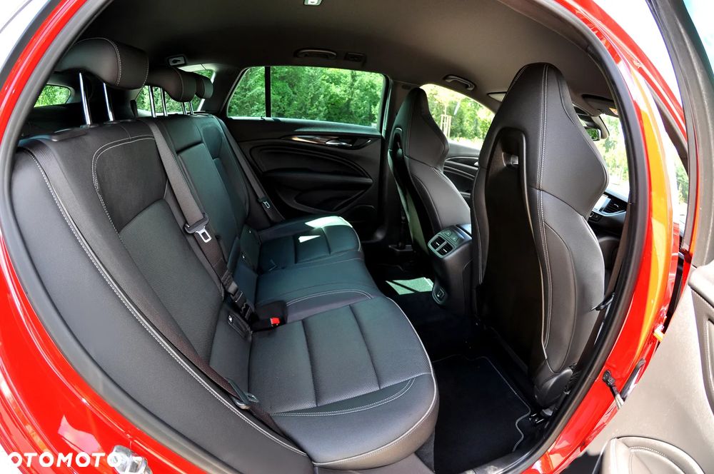 Opel Insignia 2.0 BiTurbo 4x4 GSI - 18