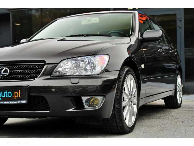 Lexus IS 200 Prestige - 5