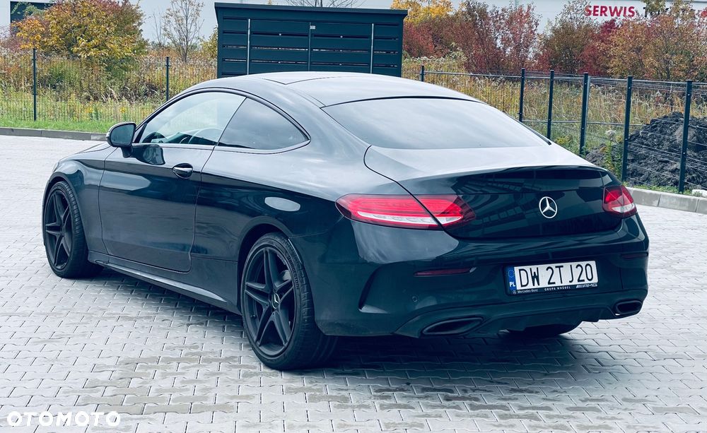 Mercedes-Benz Klasa C 300 9G-TRONIC - 4