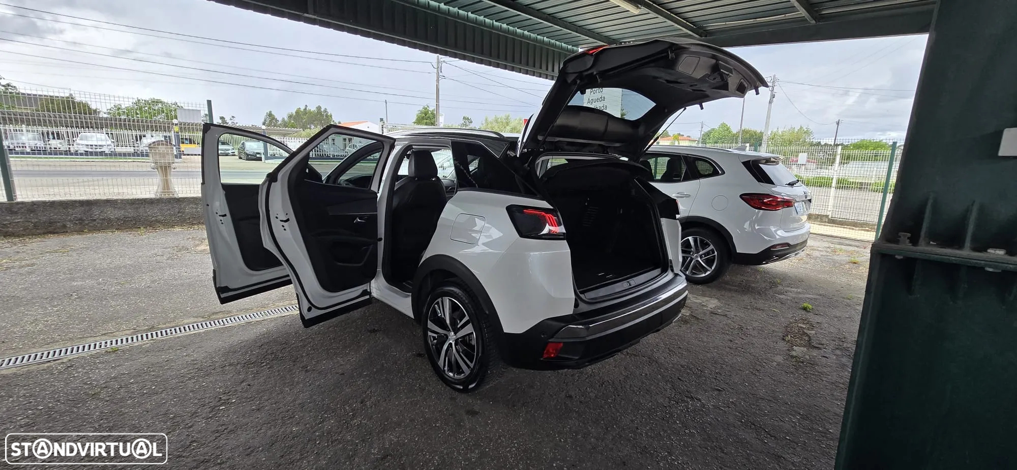 Peugeot 3008 1.6 Hybrid Allure Pack e-EAT8 - 38