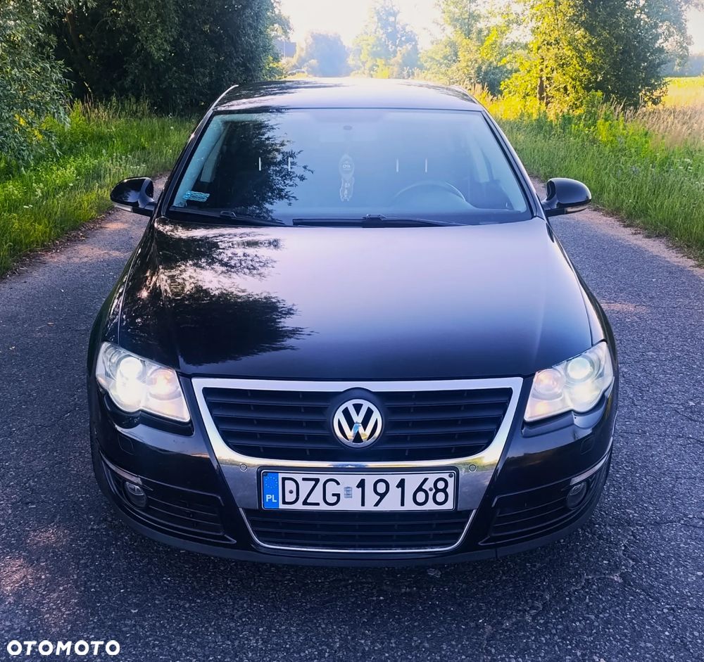 Volkswagen Passat 2.0 TDI DPF Comfortline - 2