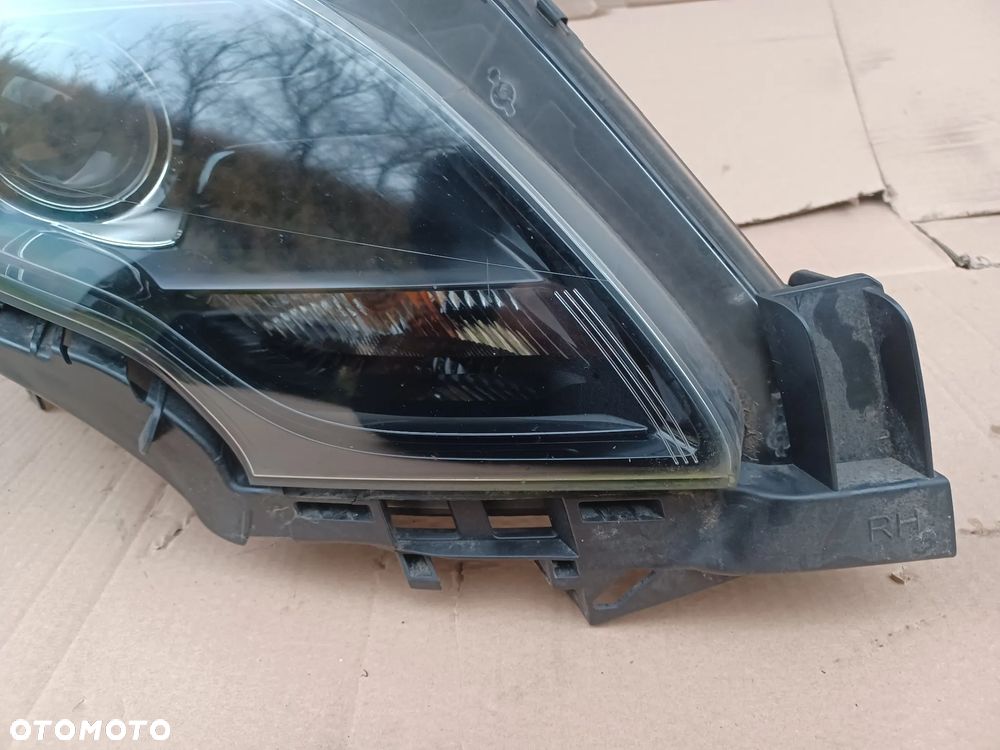 LAMPA PRZEDNIA PRAWA ZAFIRA C EUROPA - 16