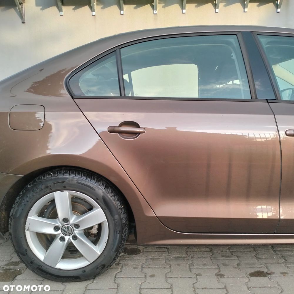 Volkswagen Jetta 1.2 TSI Comfortline - 14