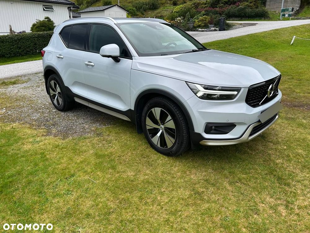 Volvo XC 40 D3 AWD Momentum Pro - 1