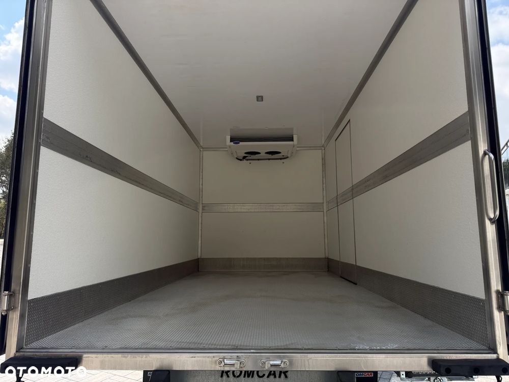 Iveco 35S16 3.0l Chłodnia 8 Palet / Agregat Carrier Viento / Izoterma RomCar / Unikatowy stan / Nowe opony / Serwisowany w aso / FV23% - 21