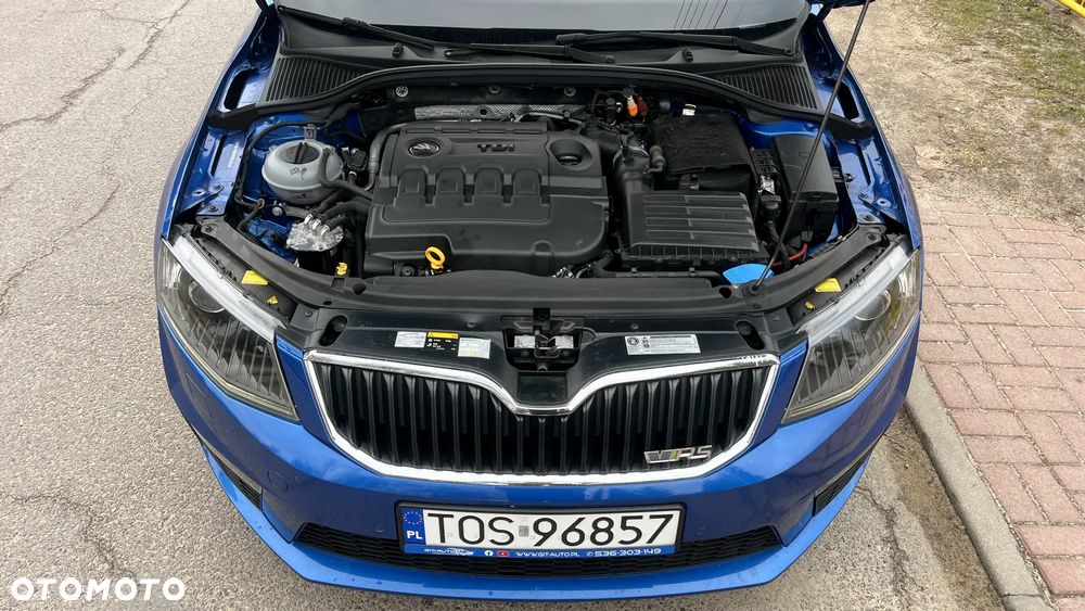 Skoda Octavia 2.0 TDI DSG RS - 33