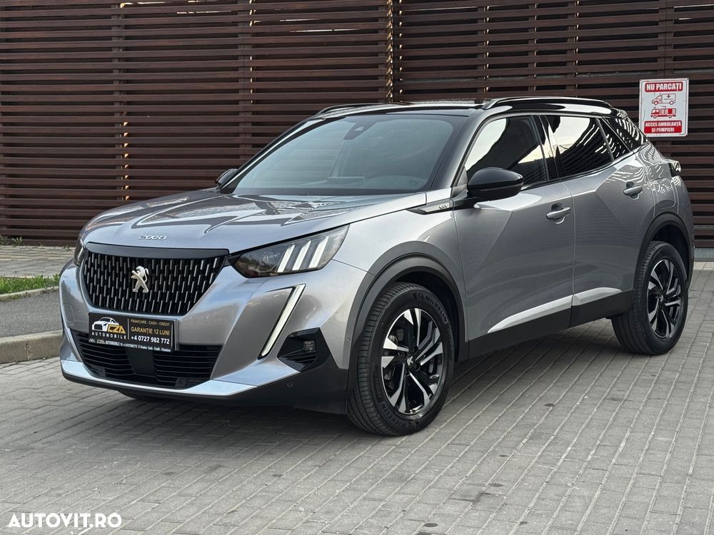 Peugeot 2008 PureTech 130 EAT8 GT - 4