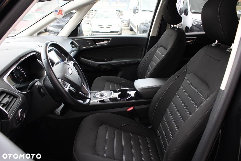 Ford Galaxy - 10