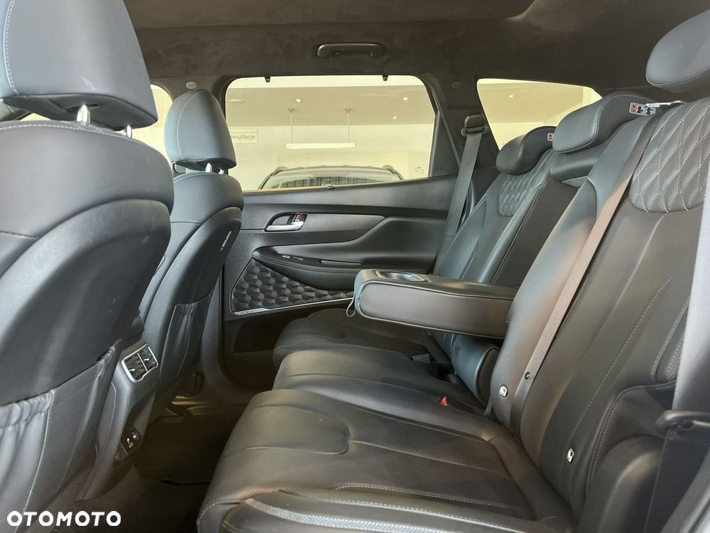 Hyundai Santa Fe 1.6 T-GDI HEV Platinum - 17